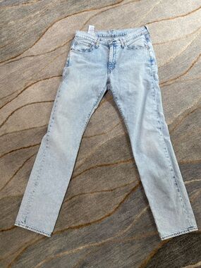 Light Blue Men’s Levi Jeans